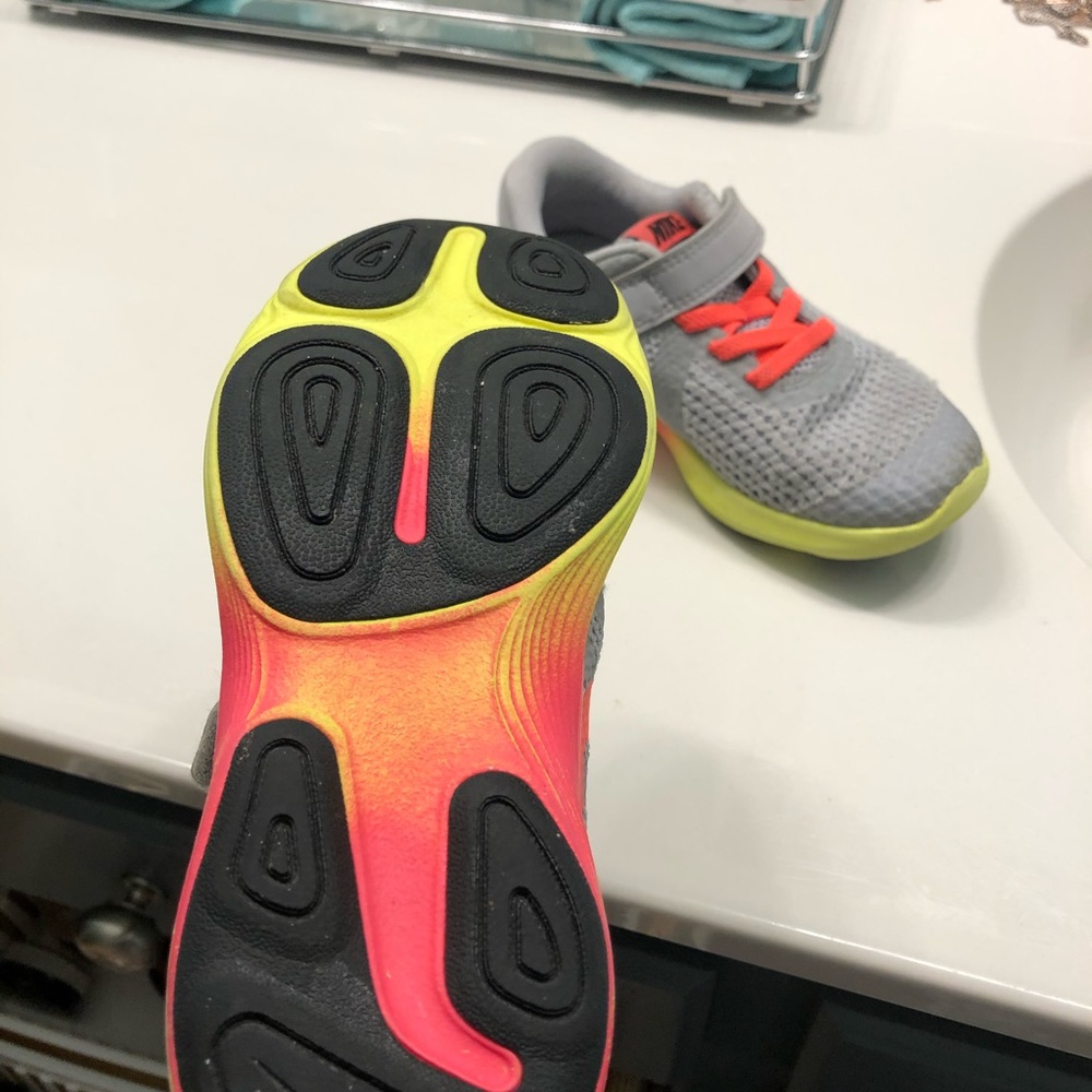 Nike shoes size 11 kids